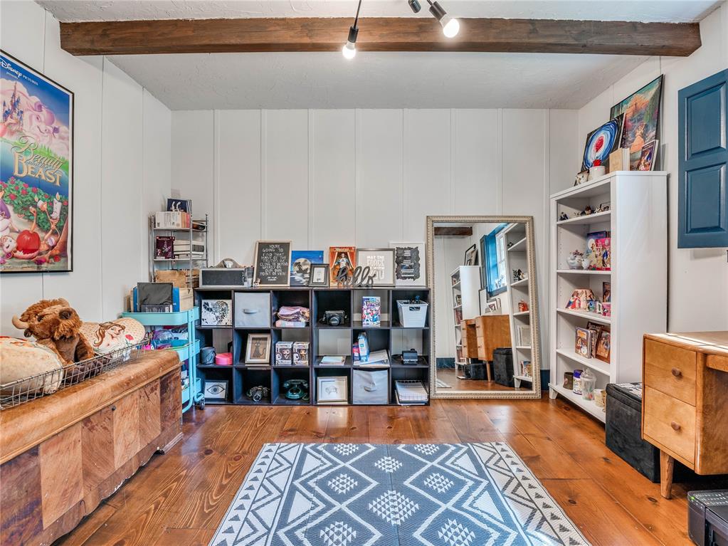 11308 N Miller Avenue