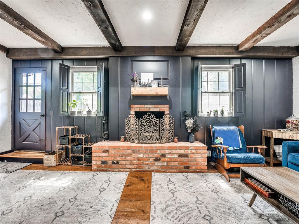 11308 N Miller Avenue