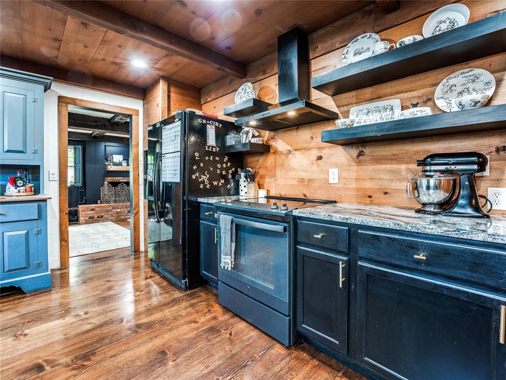 11308 N Miller Avenue