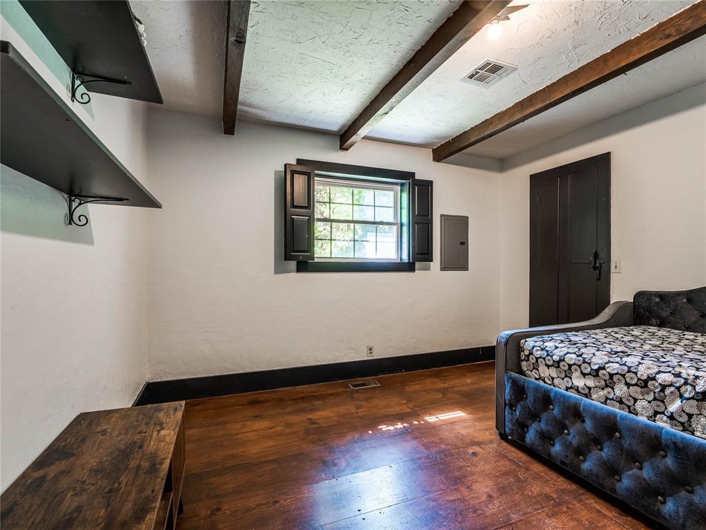 11308 N Miller Avenue