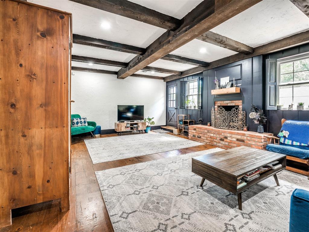 11308 N Miller Avenue