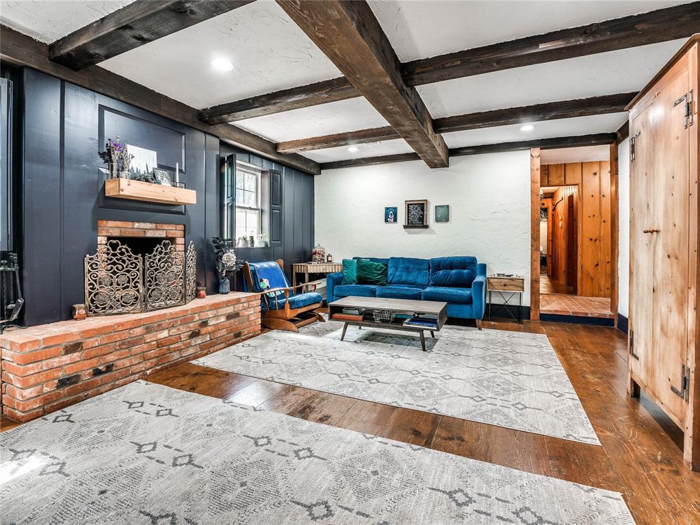 11308 N Miller Avenue