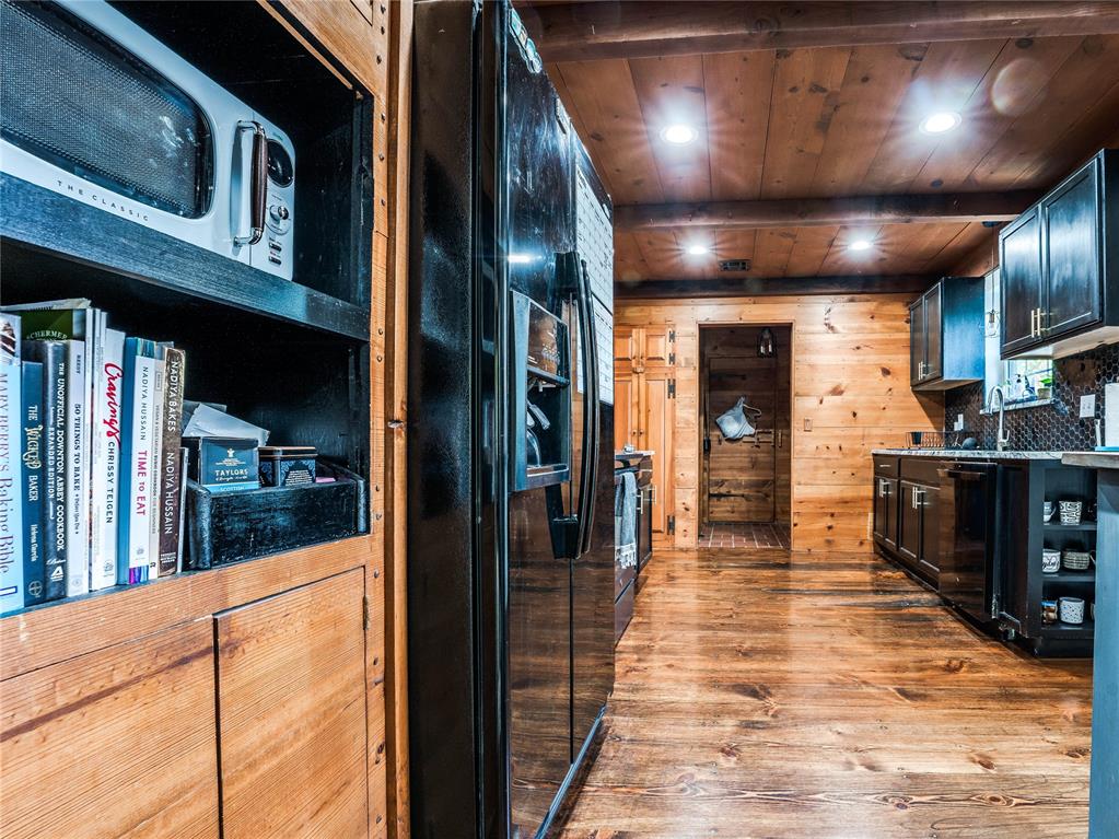 11308 N Miller Avenue