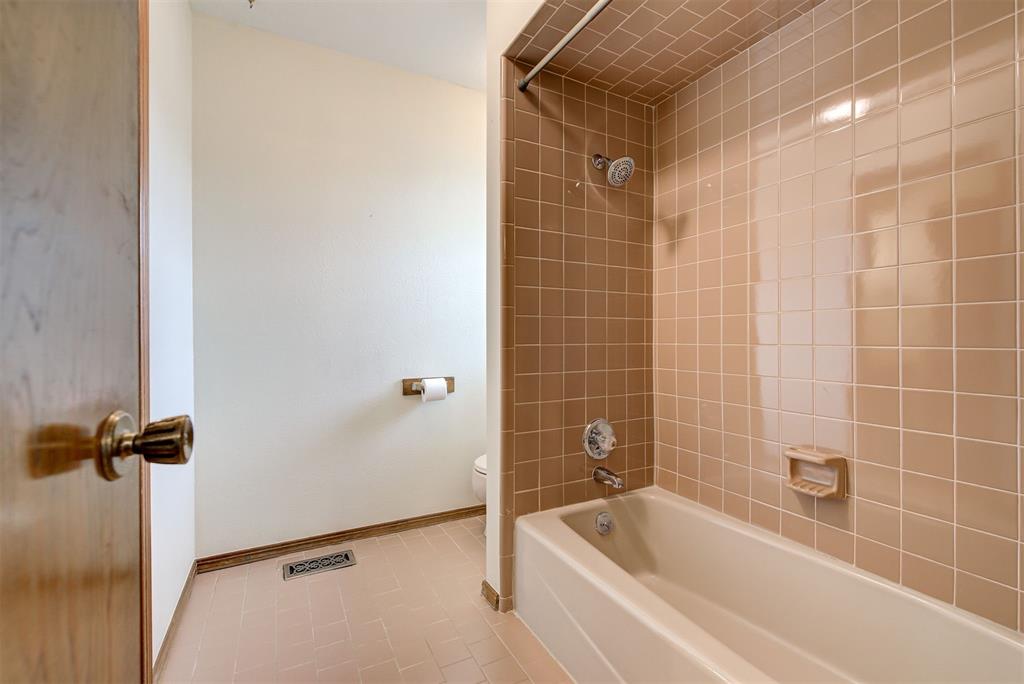 7312 Kingsridge Road