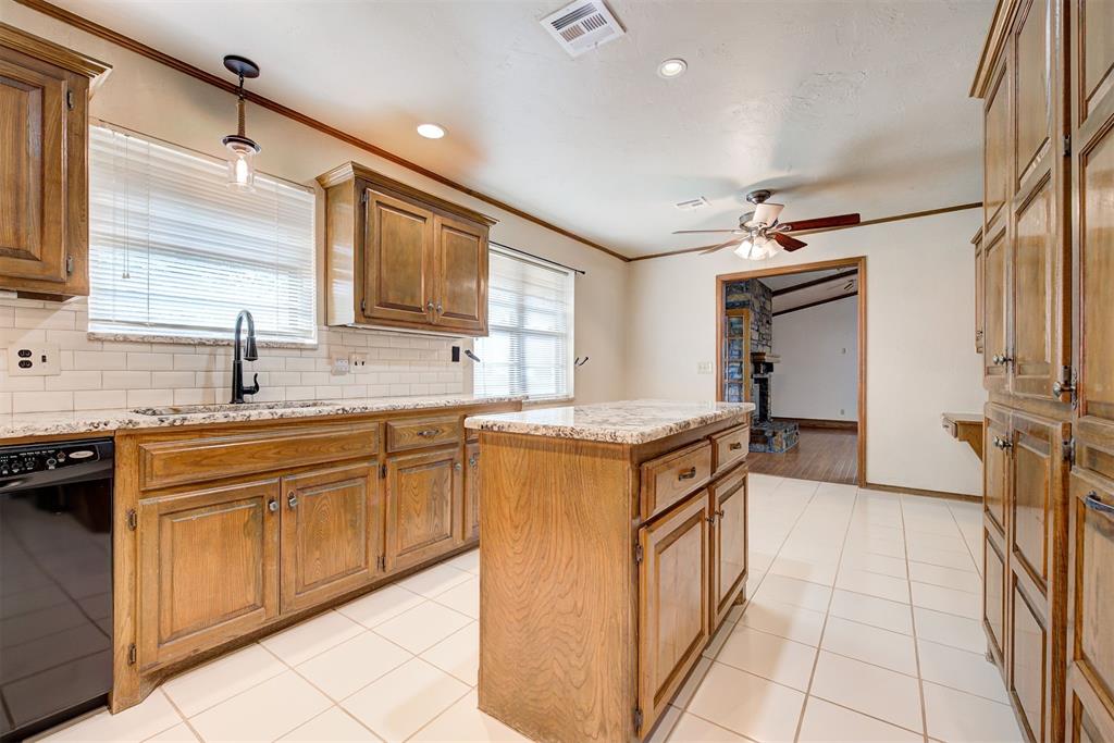 7312 Kingsridge Road