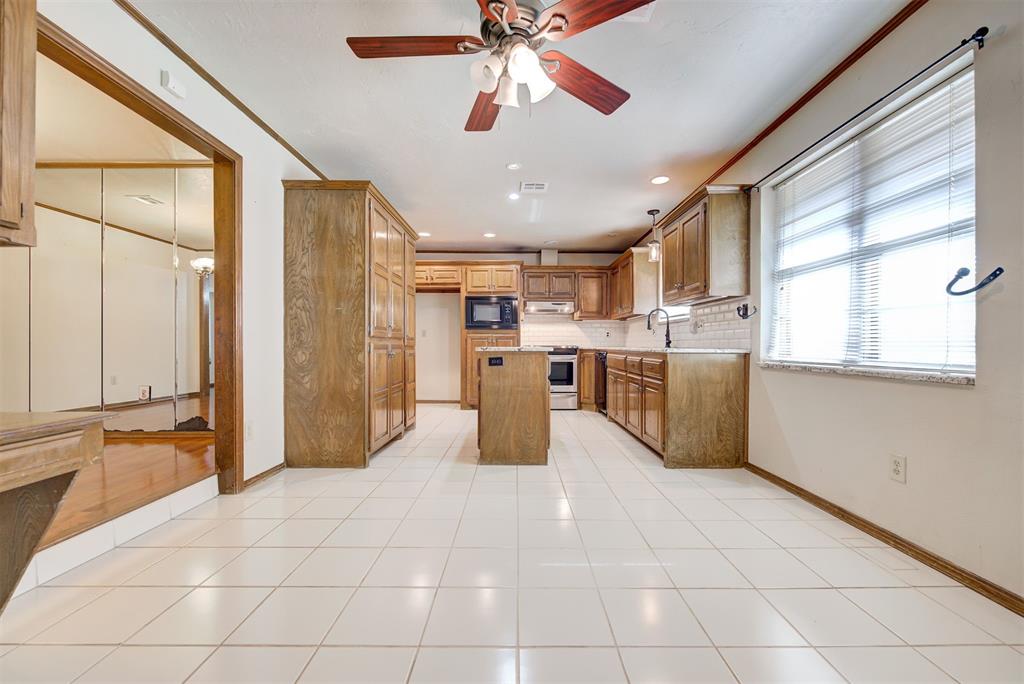 7312 Kingsridge Road