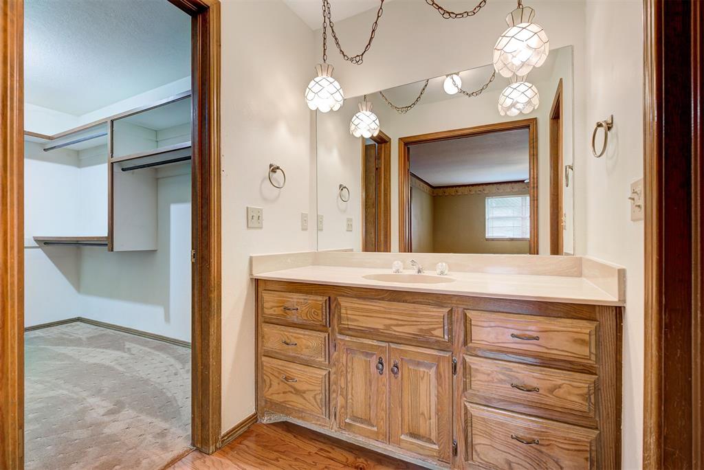 7312 Kingsridge Road