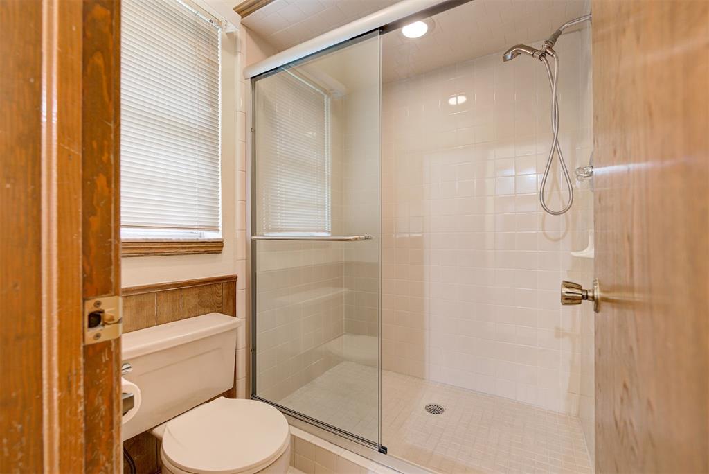 7312 Kingsridge Road