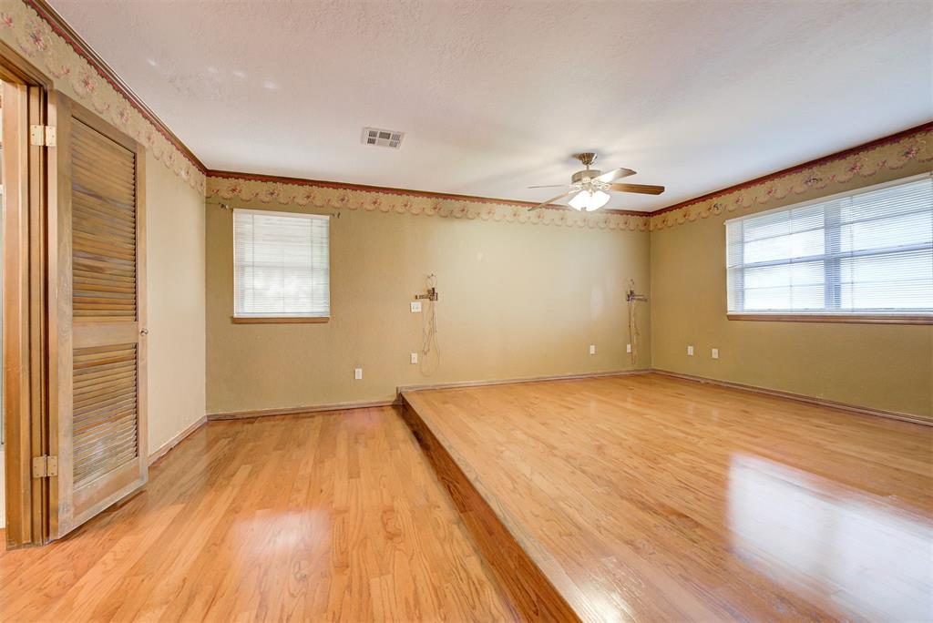 7312 Kingsridge Road