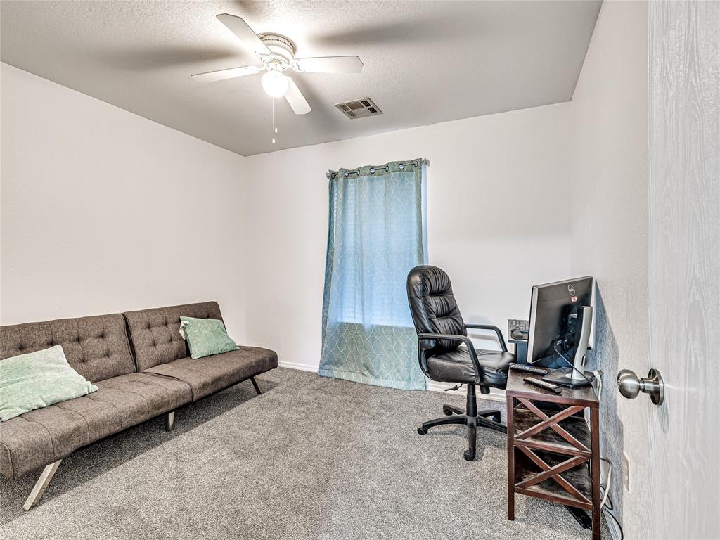 2401 Hunting Horse Trail