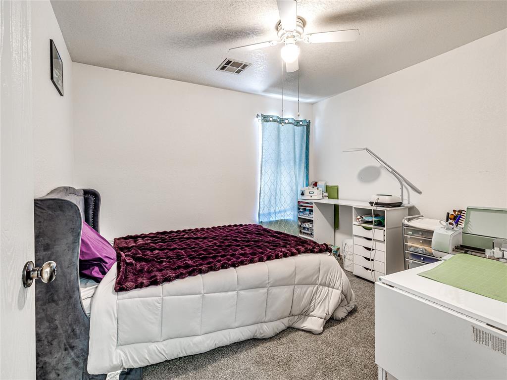 2401 Hunting Horse Trail