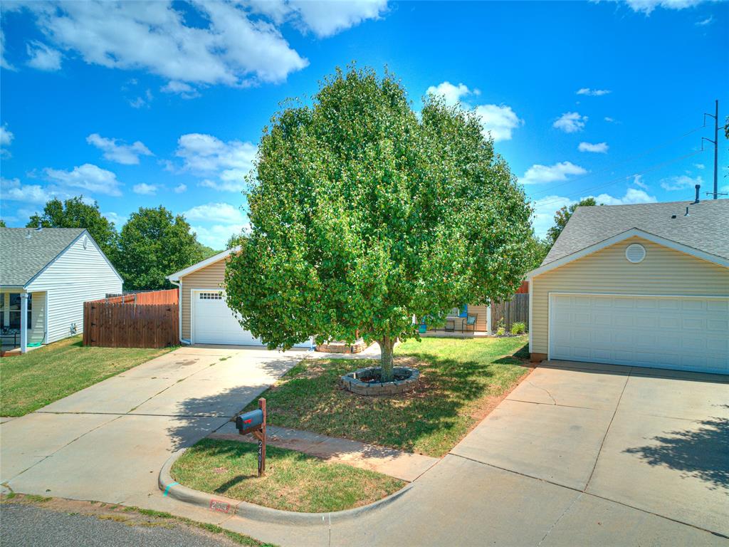 2401 Hunting Horse Trail