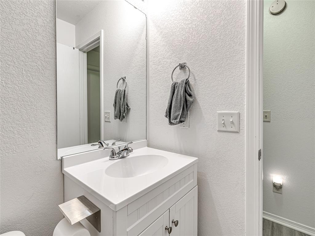 2401 Hunting Horse Trail