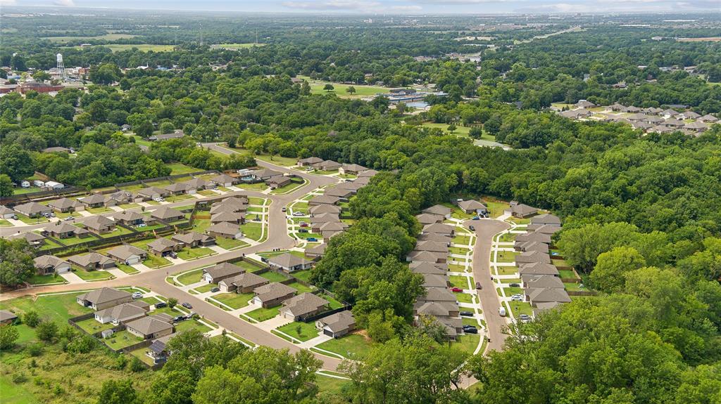 826 Highgarden Circle