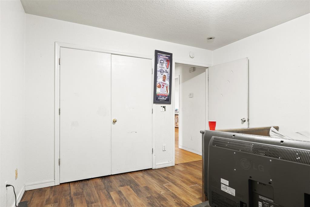 5608 Julie Court Unit: 5608&5610