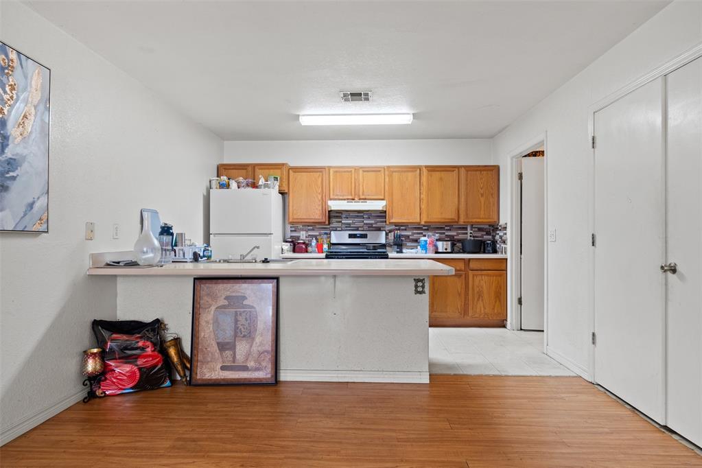 5608 Julie Court Unit: 5608&5610