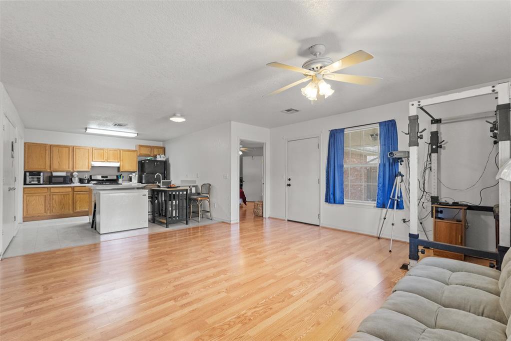 5608 Julie Court Unit: 5608&5610