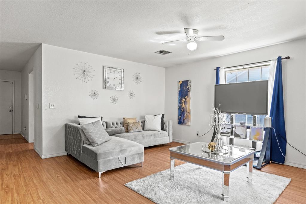 5608 Julie Court Unit: 5608&5610