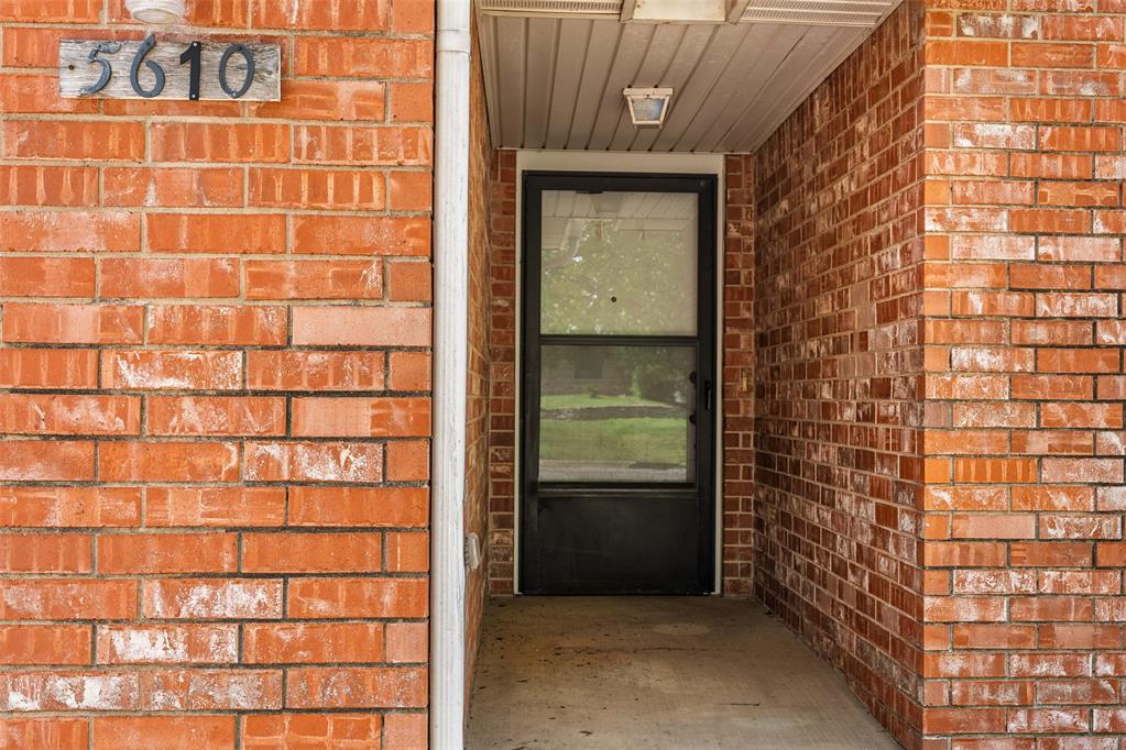 5608 Julie Court Unit: 5608&5610