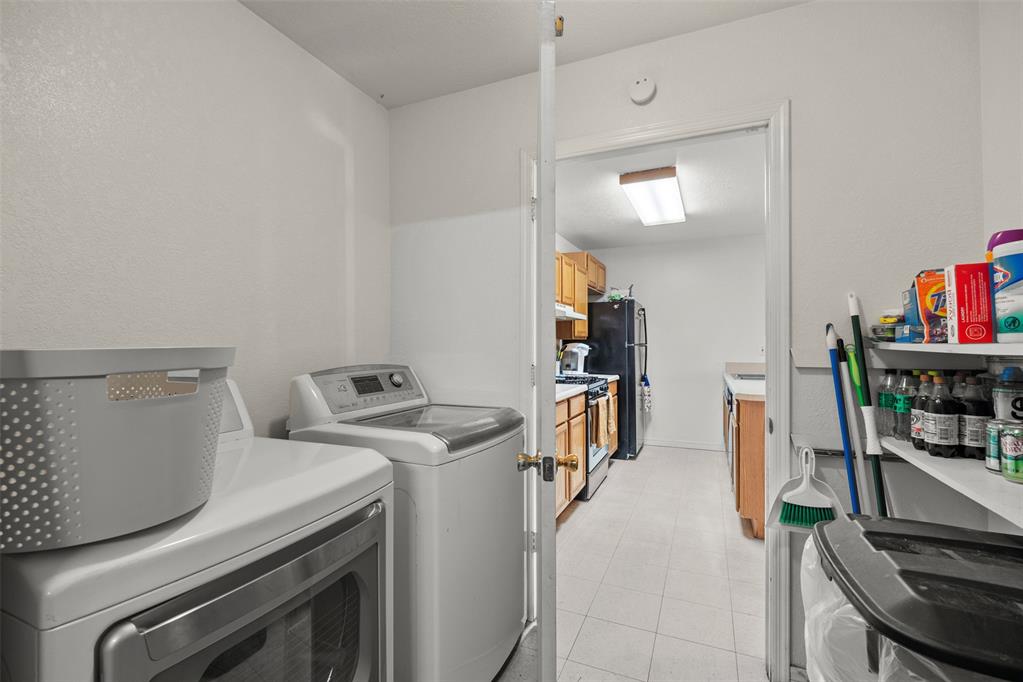 5608 Julie Court Unit: 5608&5610