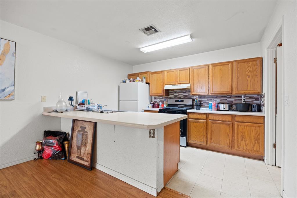 5608 Julie Court Unit: 5608&5610