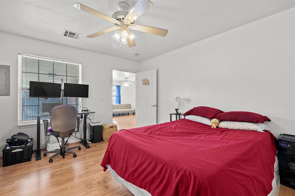 5608 Julie Court Unit: 5608&5610