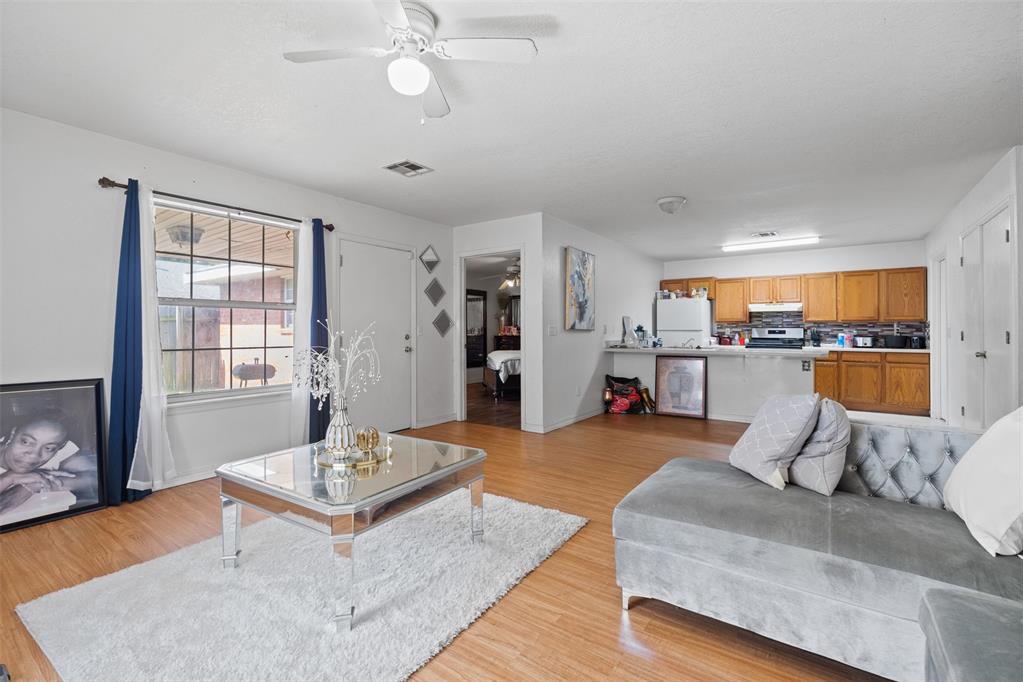 5608 Julie Court Unit: 5608&5610