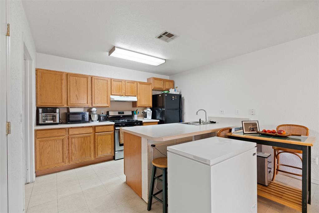 5608 Julie Court Unit: 5608&5610