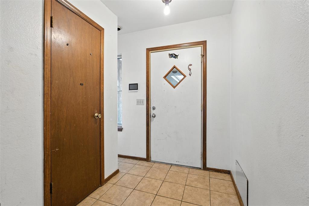 2725 SW Grand Boulevard