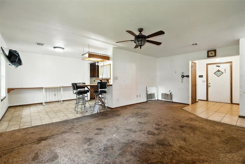 2725 SW Grand Boulevard