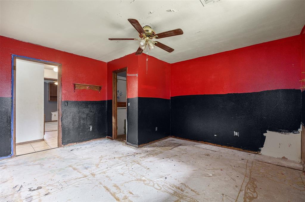 2725 SW Grand Boulevard