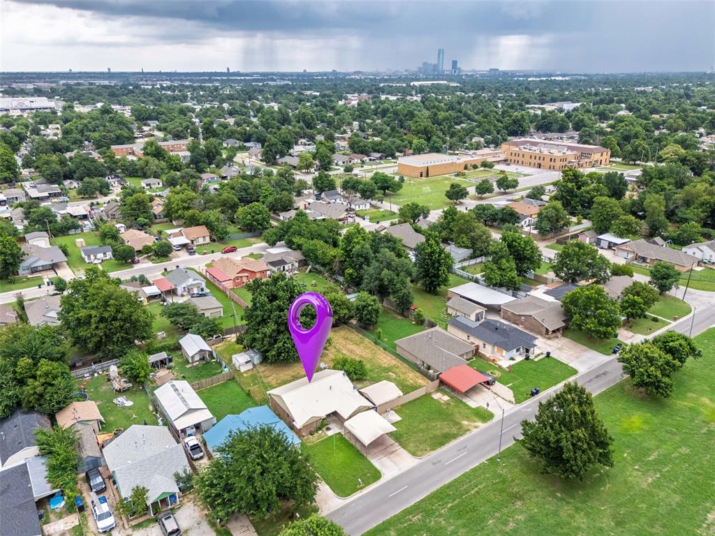 2725 SW Grand Boulevard