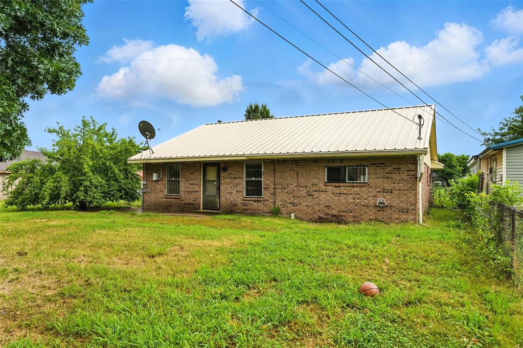 2725 SW Grand Boulevard