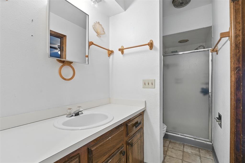 2725 SW Grand Boulevard