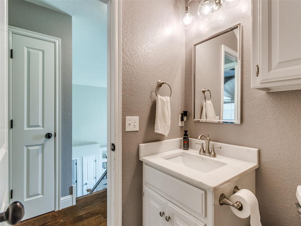 2932 Canyon Oaks Court