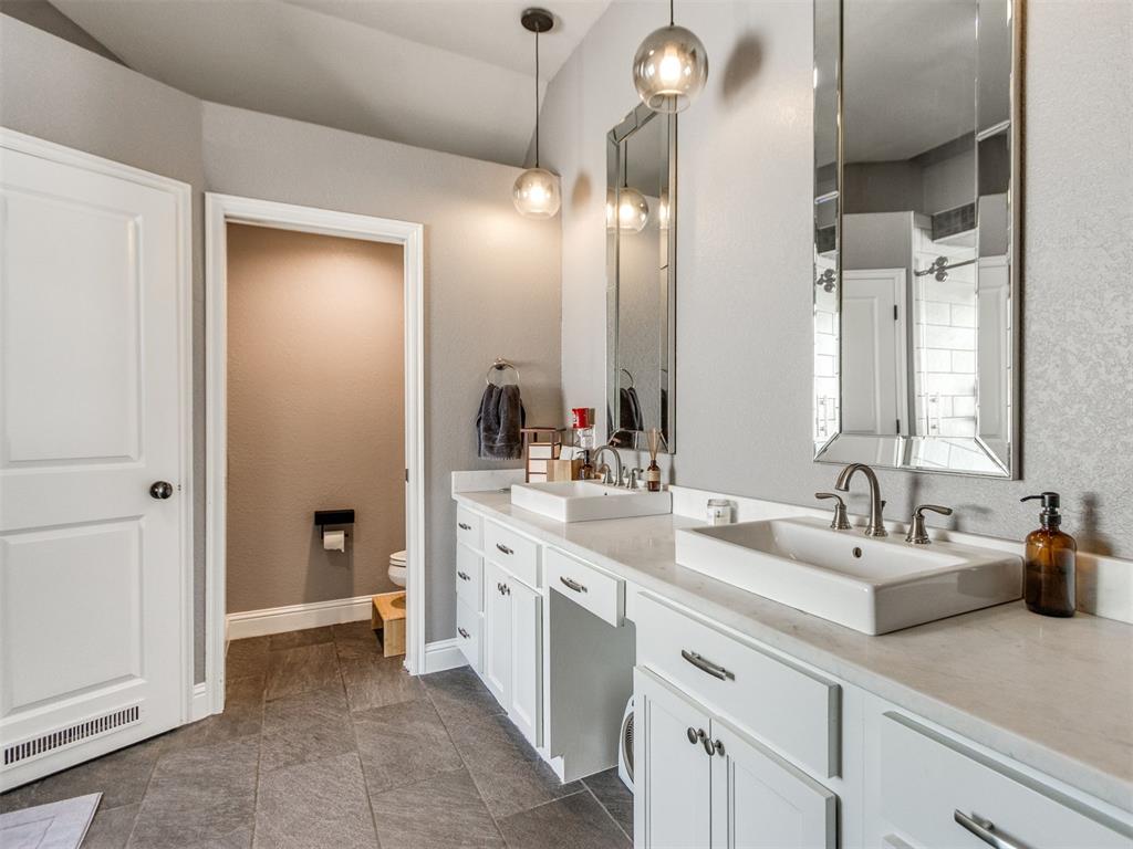 2932 Canyon Oaks Court