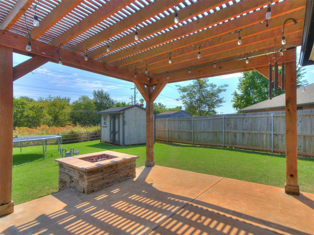 2932 Canyon Oaks Court