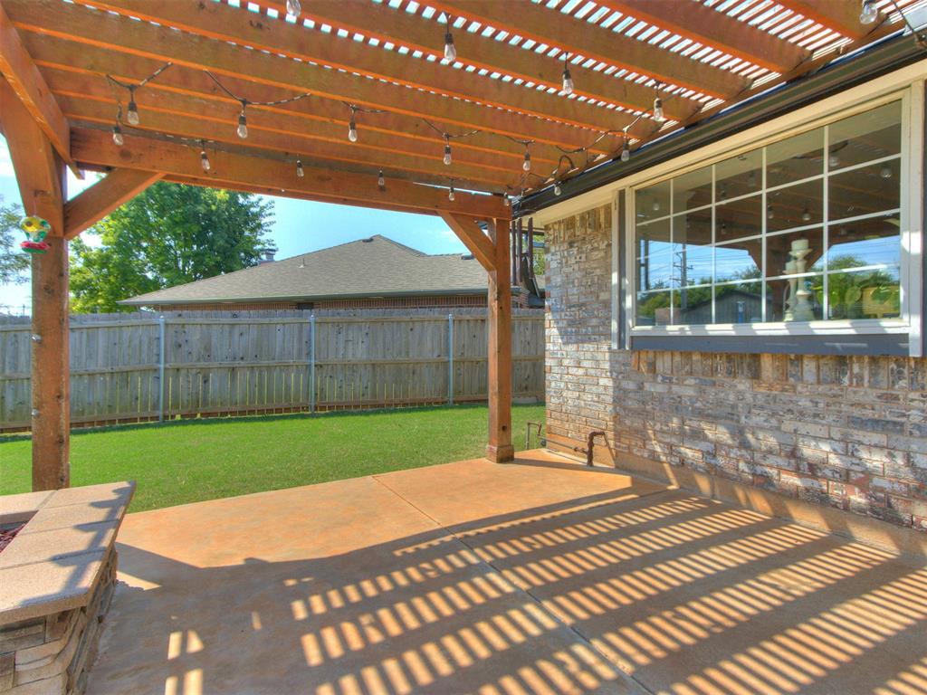 2932 Canyon Oaks Court