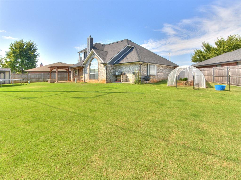 2932 Canyon Oaks Court