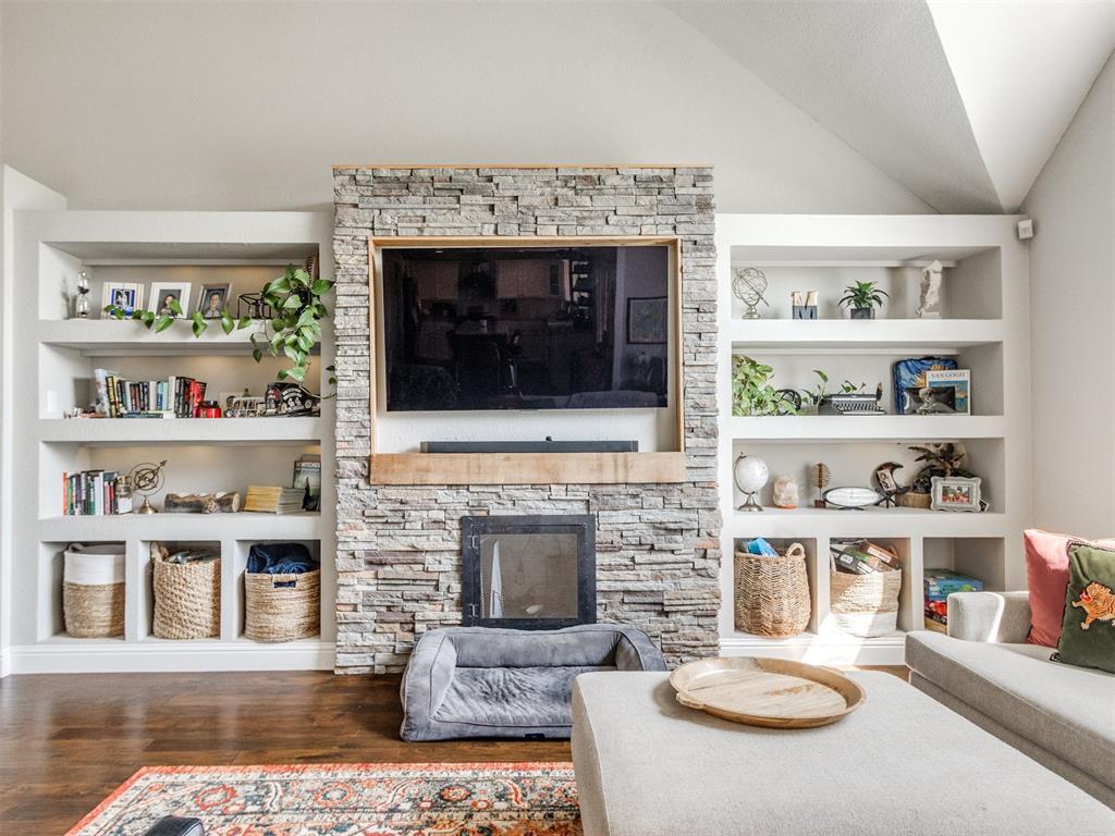 2932 Canyon Oaks Court