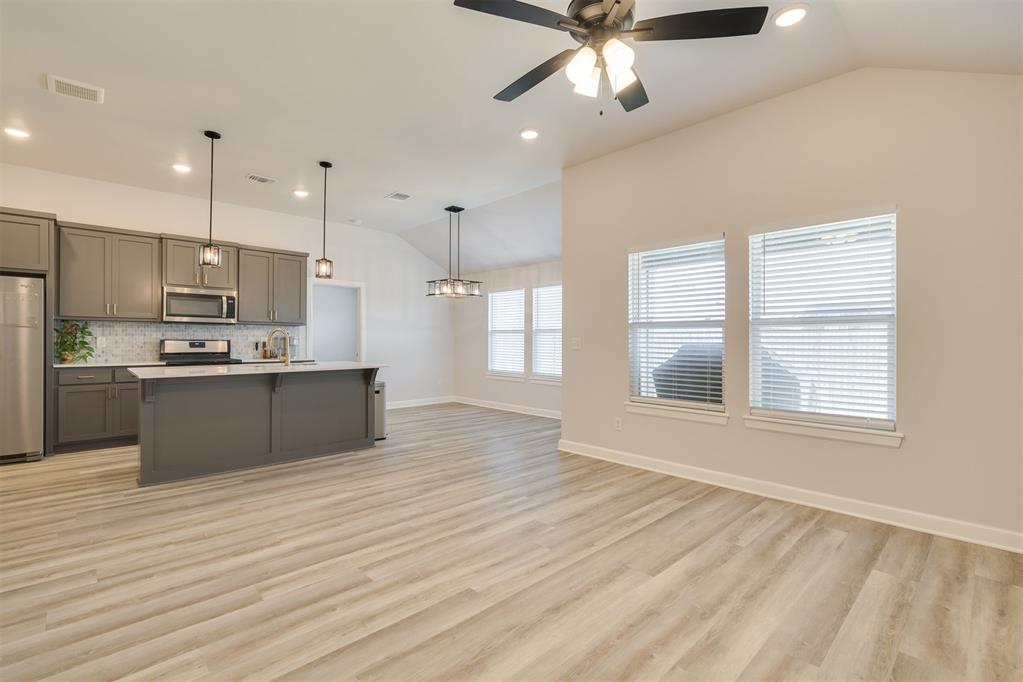 601 Blue Fish Road