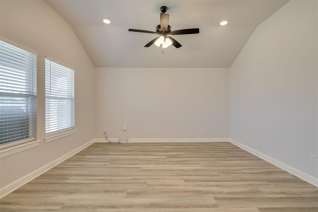 601 Blue Fish Road