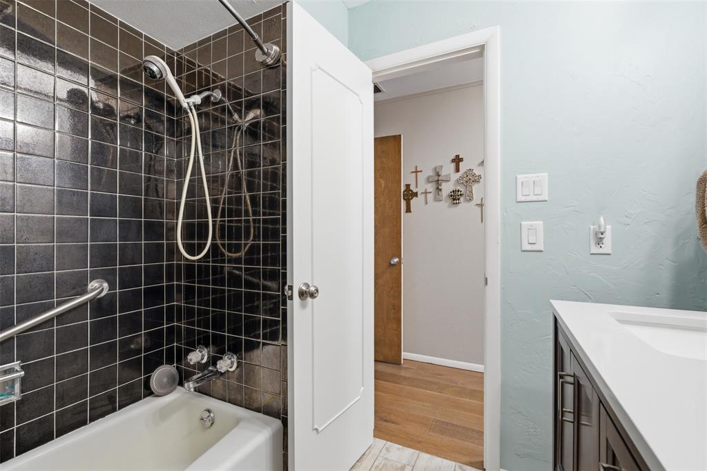 3112 Brookhollow Road