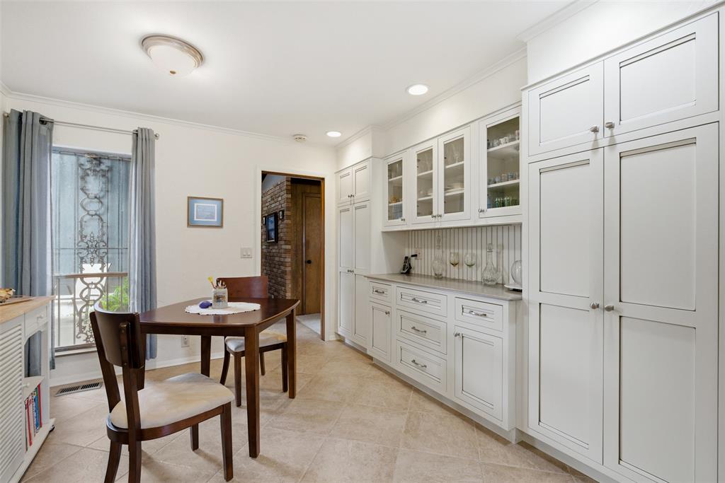 3112 Brookhollow Road