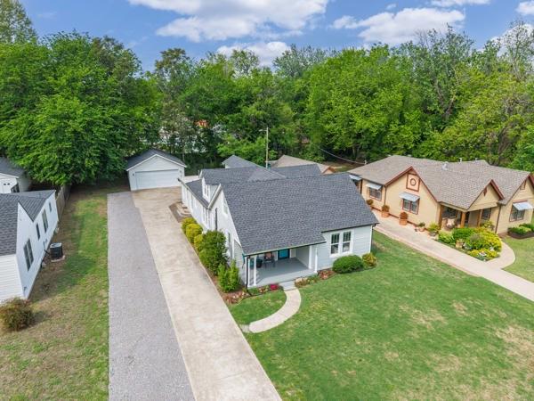 1127 W Symmes Street