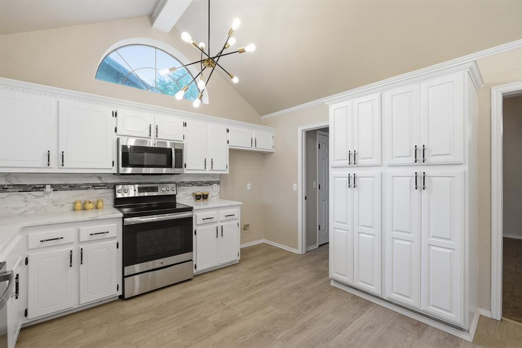 11909 Moon Beam Drive