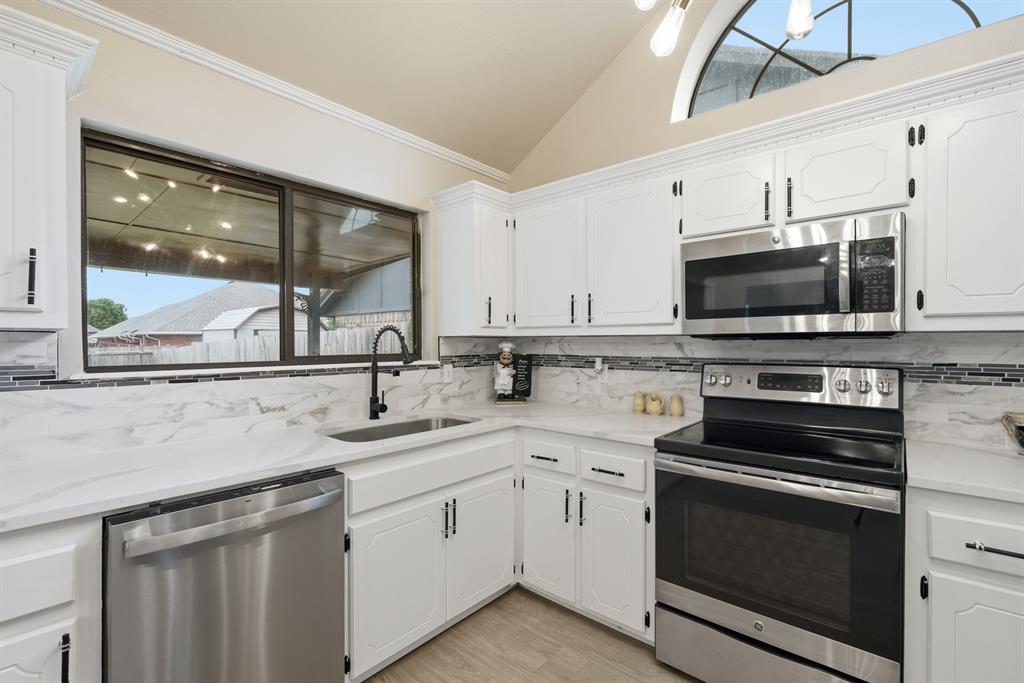 11909 Moon Beam Drive