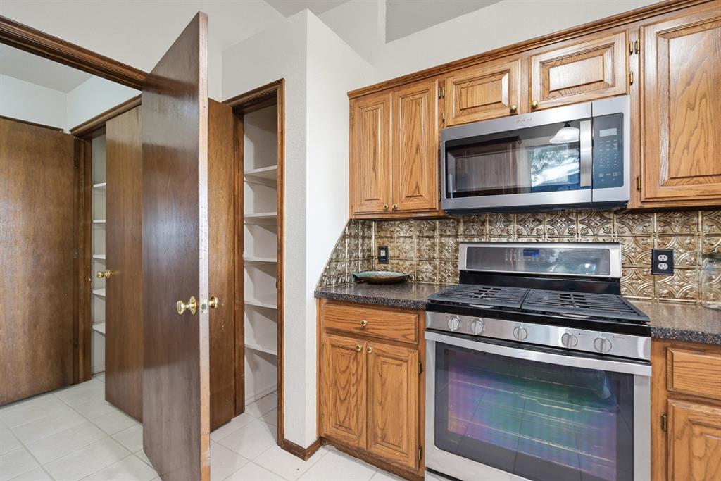 500 Gyrfalcon Drive
