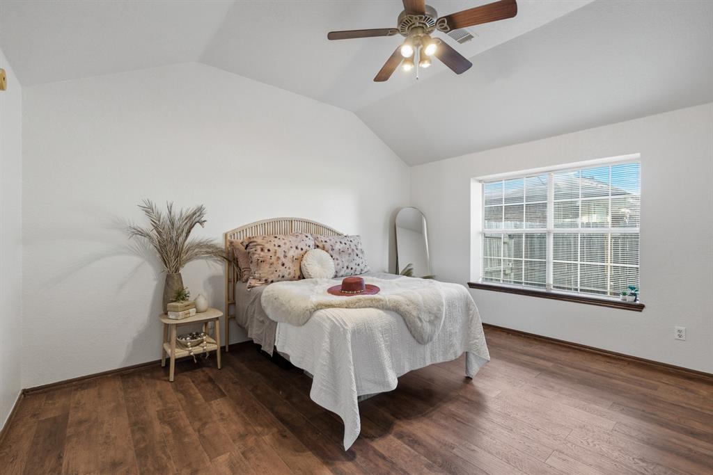 500 Gyrfalcon Drive