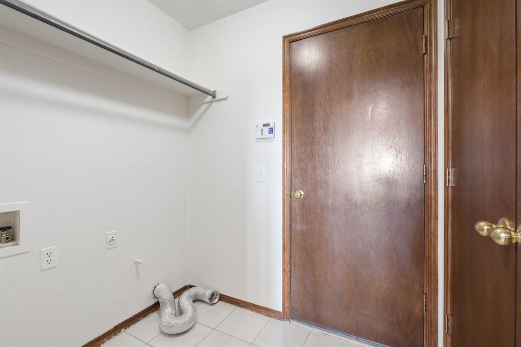500 Gyrfalcon Drive
